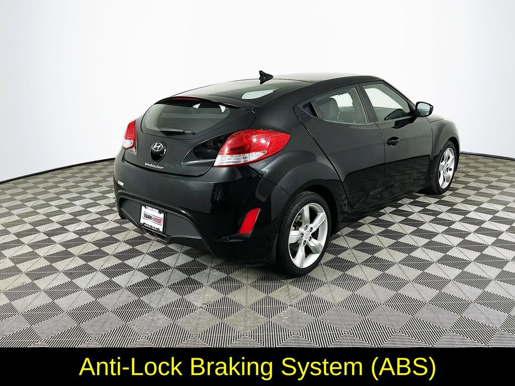 Used 2012 Hyundai Veloster image 10
