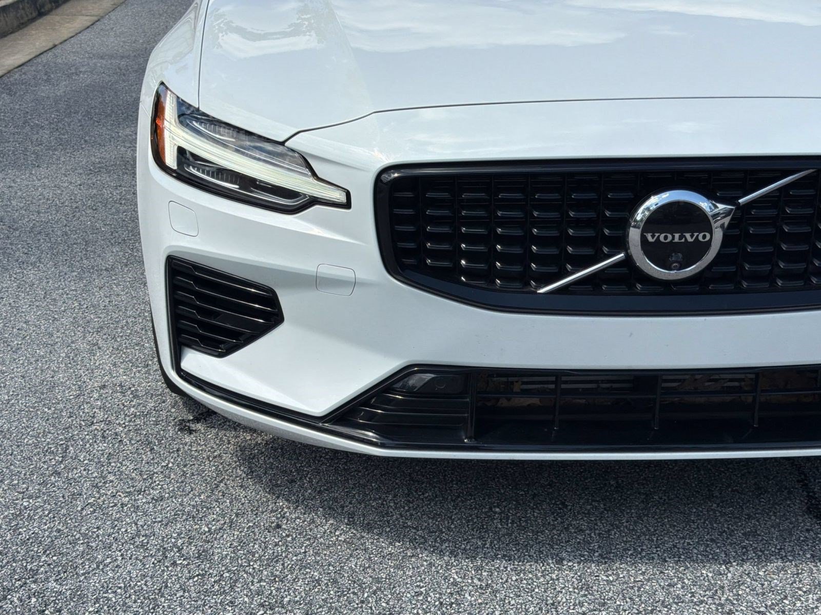 Used 2024 Volvo S60 T8 Plus w/ Climate Package AWD/4WD image 29