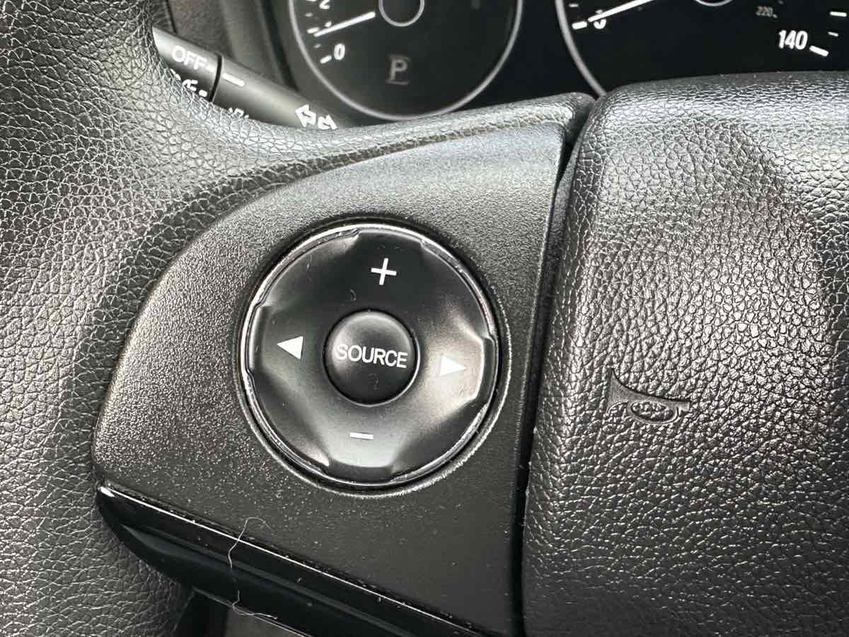 Used 2017 Honda HR-V LX image 28