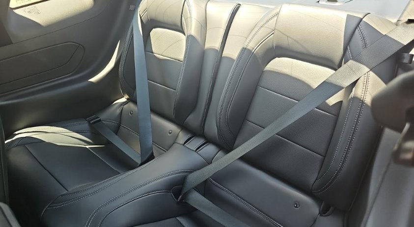 Used 2025 Ford Mustang Premium image 13