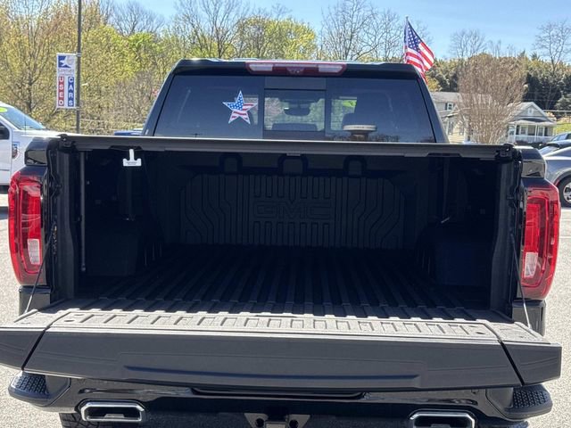 Used 2023 GMC Sierra 1500 AT4 w/ AT4 Premium Package AWD/4WD image 13