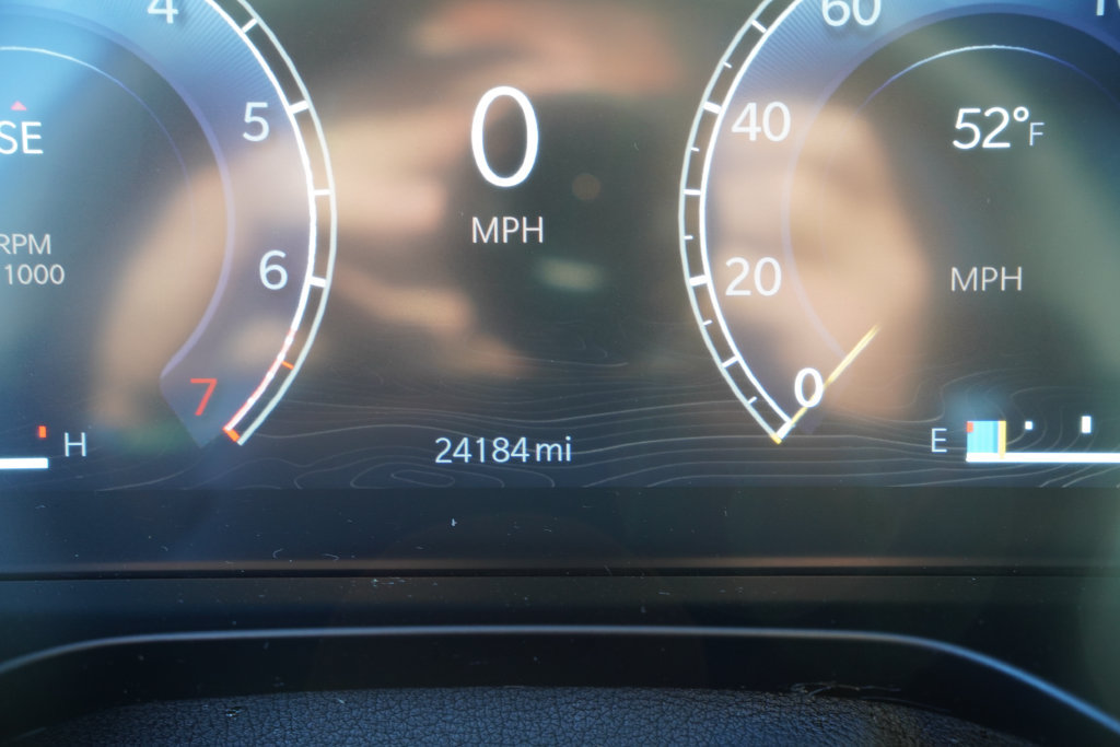 Certified 2025 Jeep Grand Cherokee Limited w/ Luxury Tech Group II AWD/4WD image 36