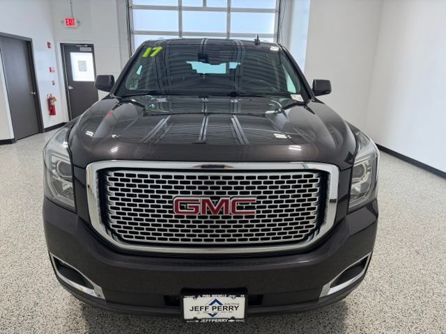 Used 2017 GMC Yukon Denali w/ Open Road Package AWD/4WD image 7