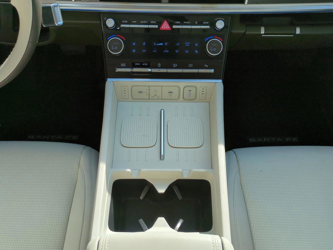 Used 2025 Hyundai Santa Fe Calligraphy image 18