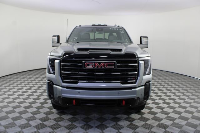 New 2026 GMC Sierra 3500 AT4 w/ Technology Package AWD/4WD image 32