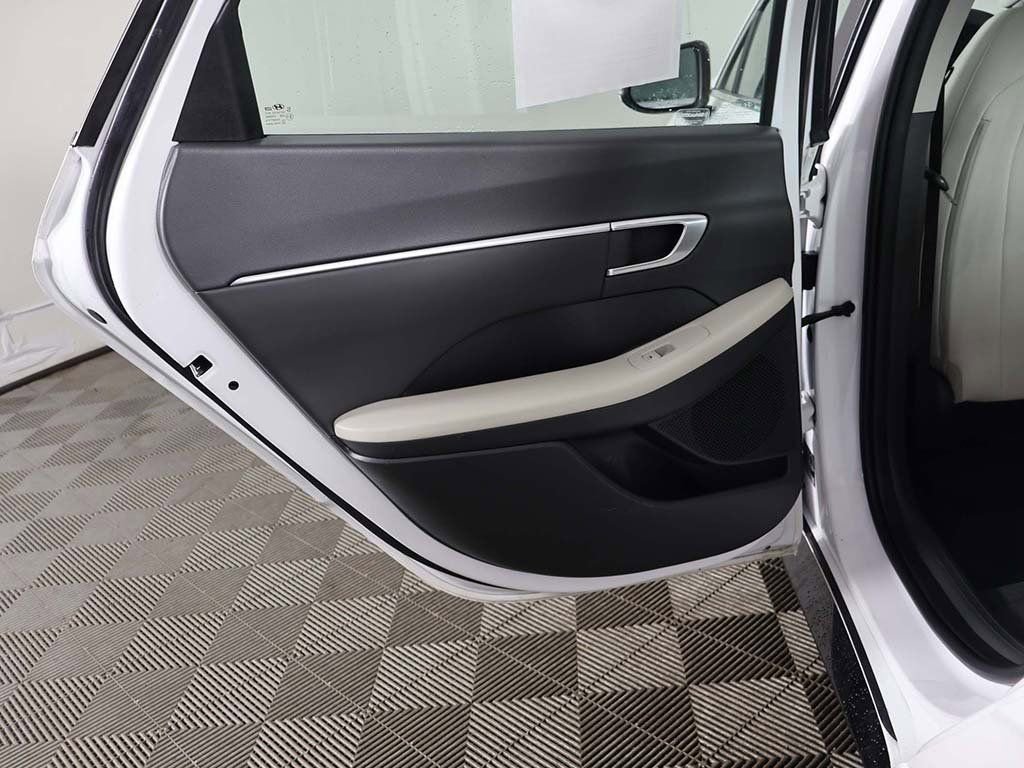 Used 2023 Hyundai Sonata SEL w/ Cargo Package image 24
