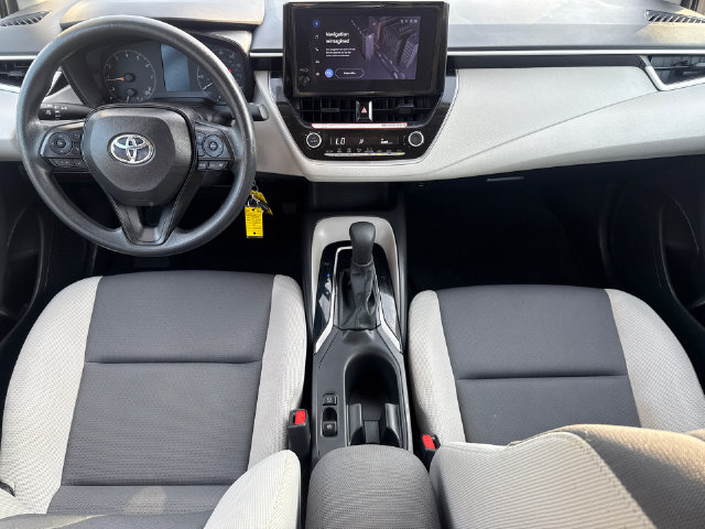 Used 2025 Toyota Corolla LE FWD image 11