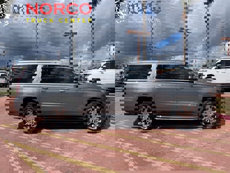 Used 2019 Cadillac Escalade ESV Luxury