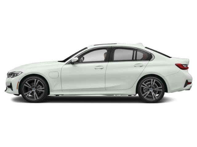 Used 2021 BMW 330e w/ M Sport Package RWD image 6