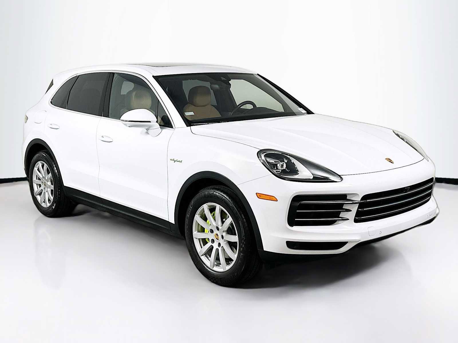 Certified 2022 Porsche Cayenne E-Hybrid image 7