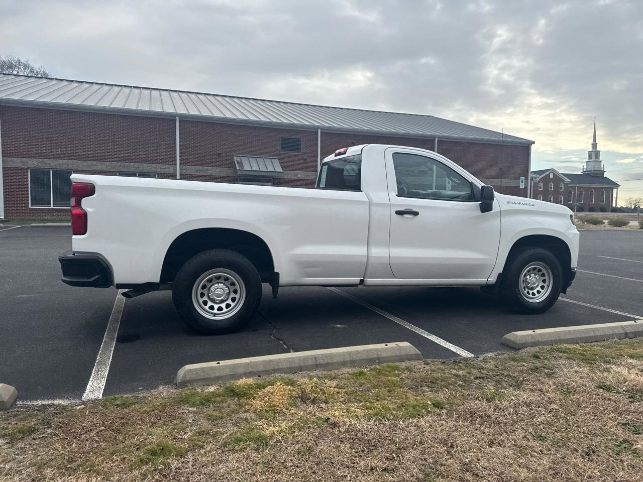 Used 2021 Chevrolet Silverado 1500 W/T w/ Trailering Package RWD image 4