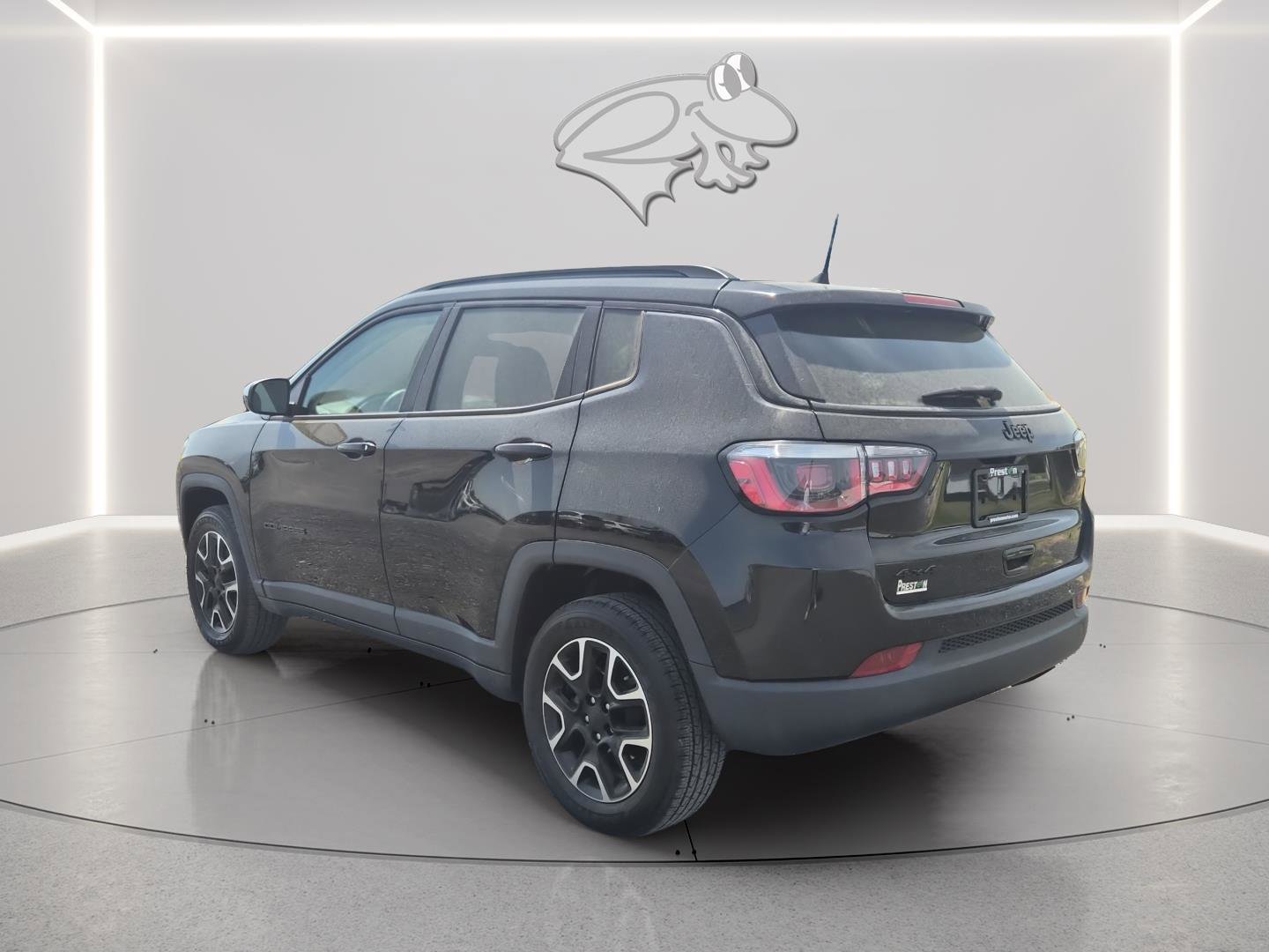 Used 2019 Jeep Compass Sport image 3
