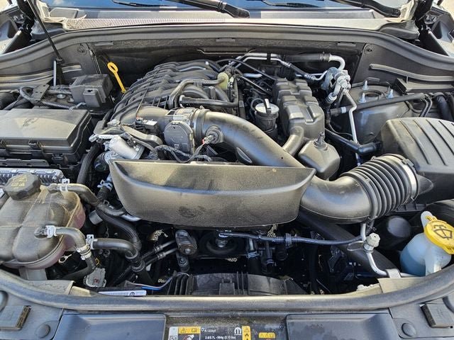Used 2025 Dodge Durango GT RWD image 36
