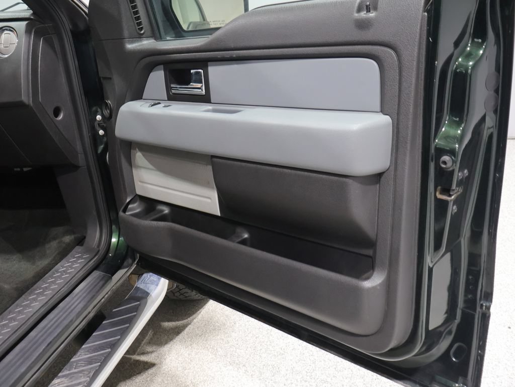 Used 2014 Ford F150 XLT w/ Equipment Group 302A Luxury AWD/4WD image 24