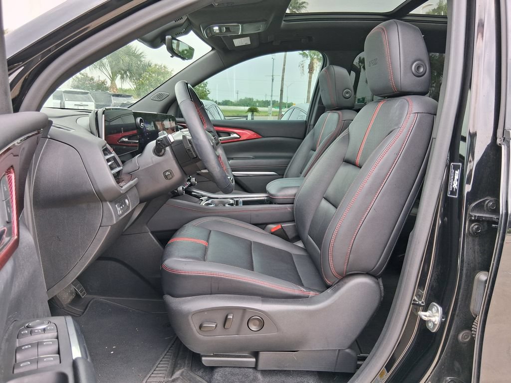 Used 2024 Chevrolet Traverse RS w/ LPO, Floor Liner Package FWD image 20