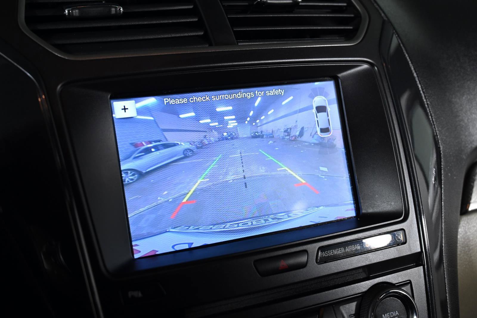 Used 2018 Ford Explorer XLT w/ Equipment Group 202A image 15