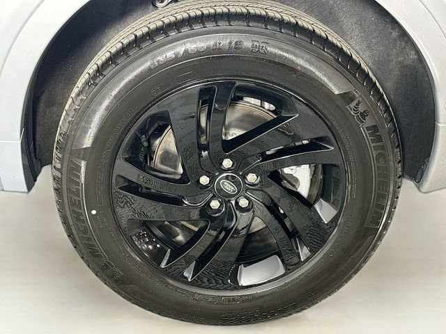 Used 2024 Land Rover Discovery Sport S image 31