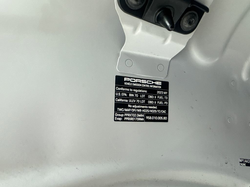 Used 2023 Porsche Macan image 77