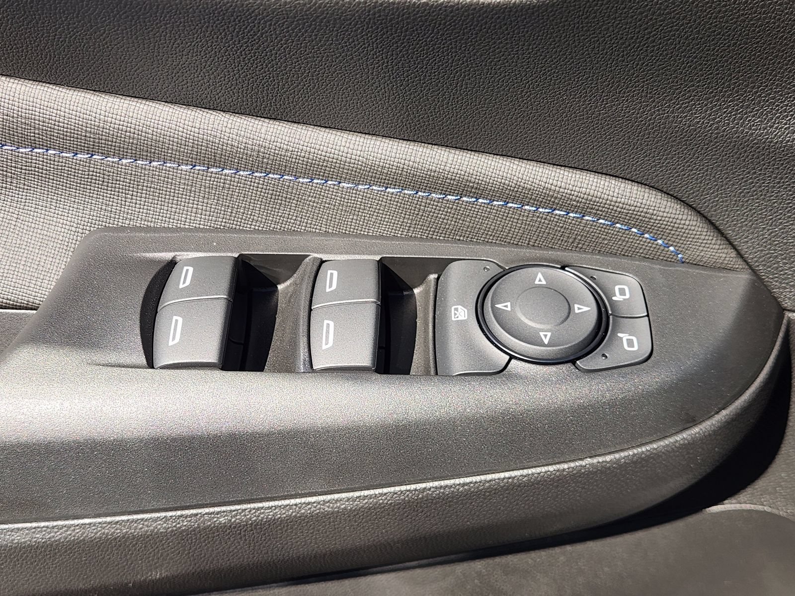 New 2026 Buick Envista Sport Touring w/ Convenience I Package FWD image 28