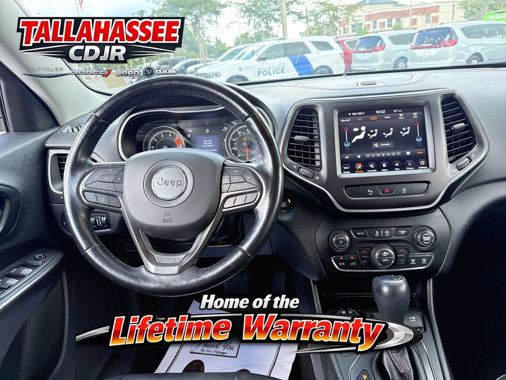 Used 2021 Jeep Cherokee Trailhawk w/ Sun, Sound & Nav Group AWD/4WD image 32