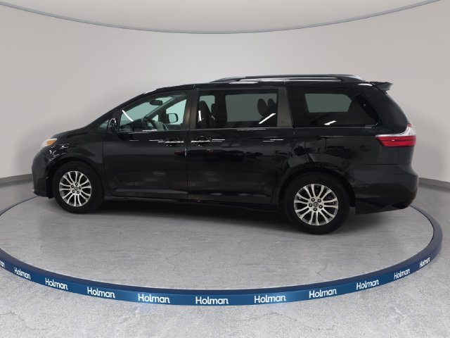 Certified 2020 Toyota Sienna XLE w/ XLE Navigation Package FWD image 8