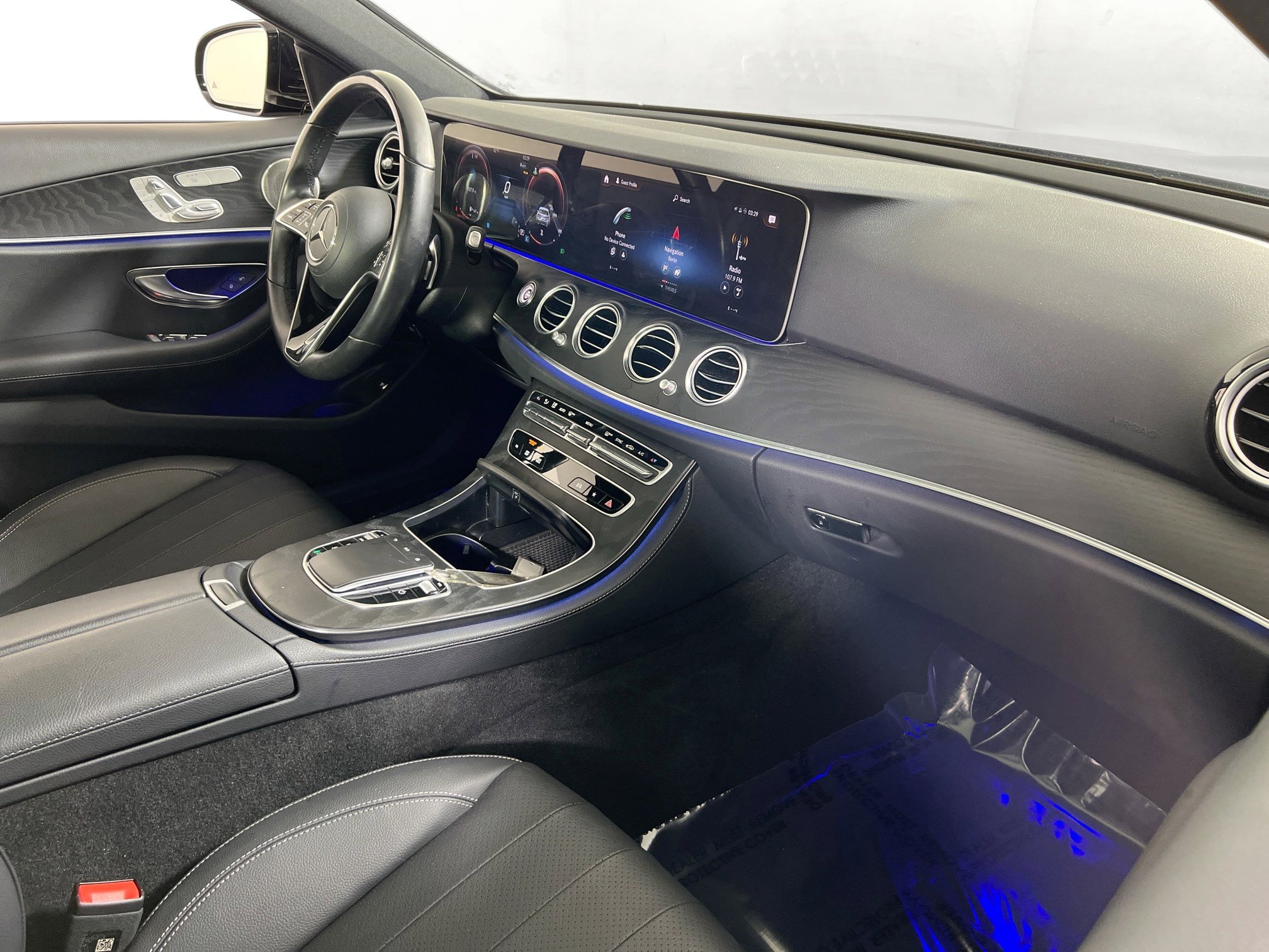 Used 2023 Mercedes-Benz E 350 4MATIC image 29