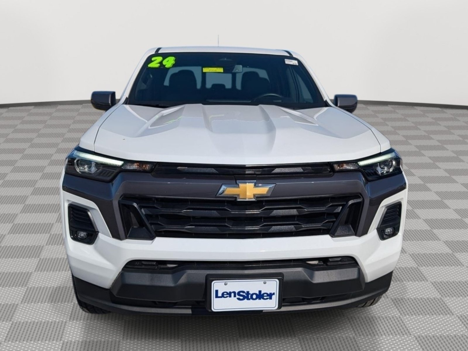 Used 2024 Chevrolet Colorado LT w/ LT Convenience Package III AWD/4WD image 8