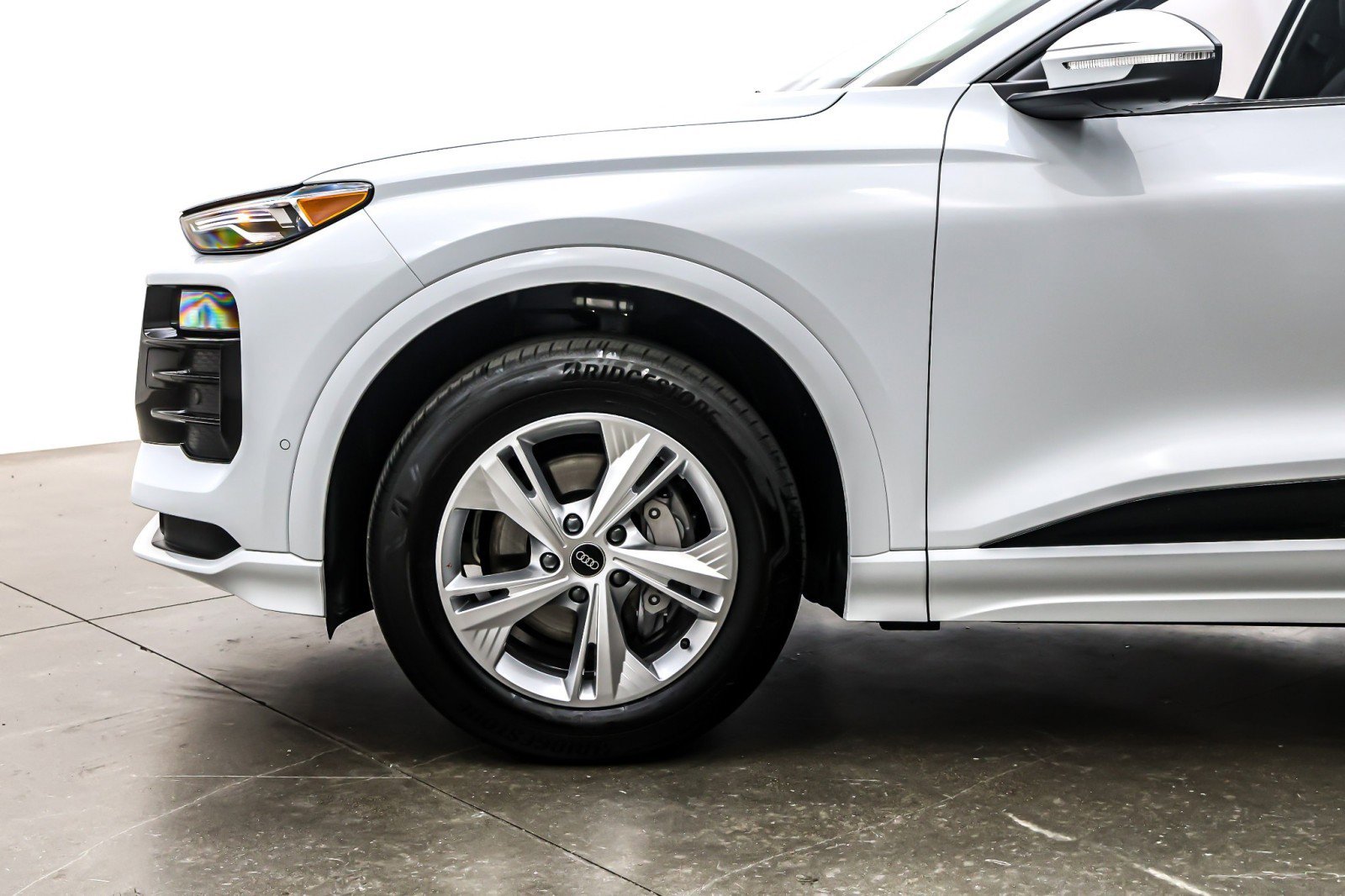 Used 2025 Audi Q6 e-tron Premium w/ Convenience Package image 11
