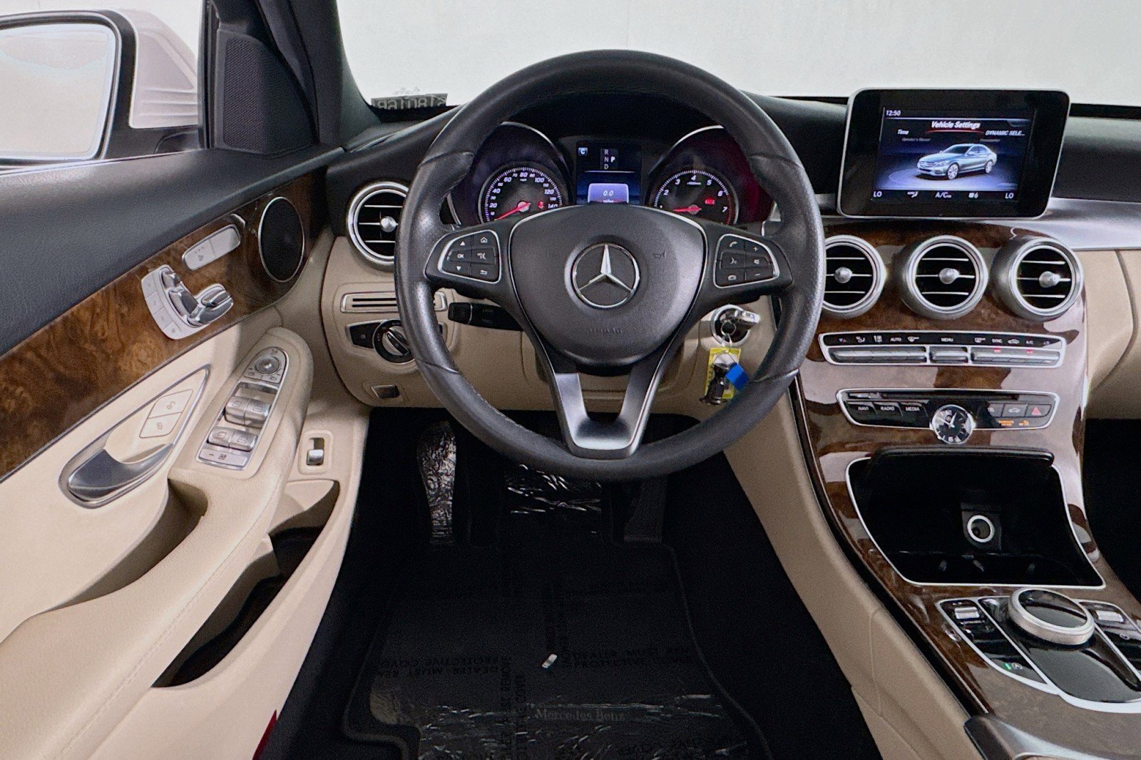 Used 2018 Mercedes-Benz C 300 Sedan image 4