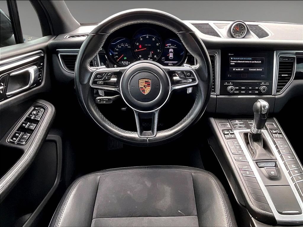 Used 2018 Porsche Macan AWD/4WD image 17