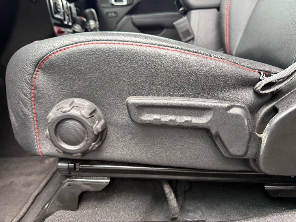 Used 2025 Jeep Wrangler Unlimited Rubicon image 29