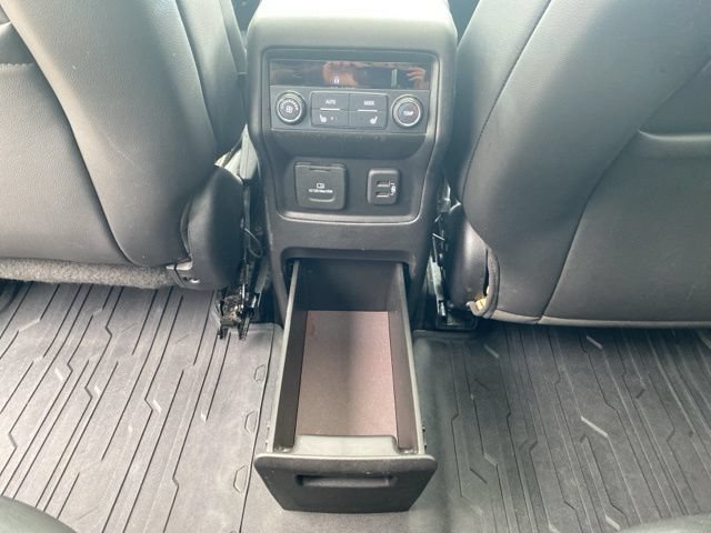 Used 2019 GMC Acadia Denali w/ Technology Package AWD/4WD image 26