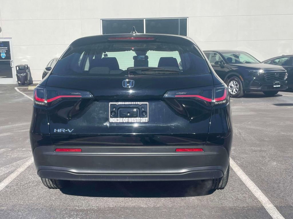 Certified 2024 Honda HR-V LX image 6