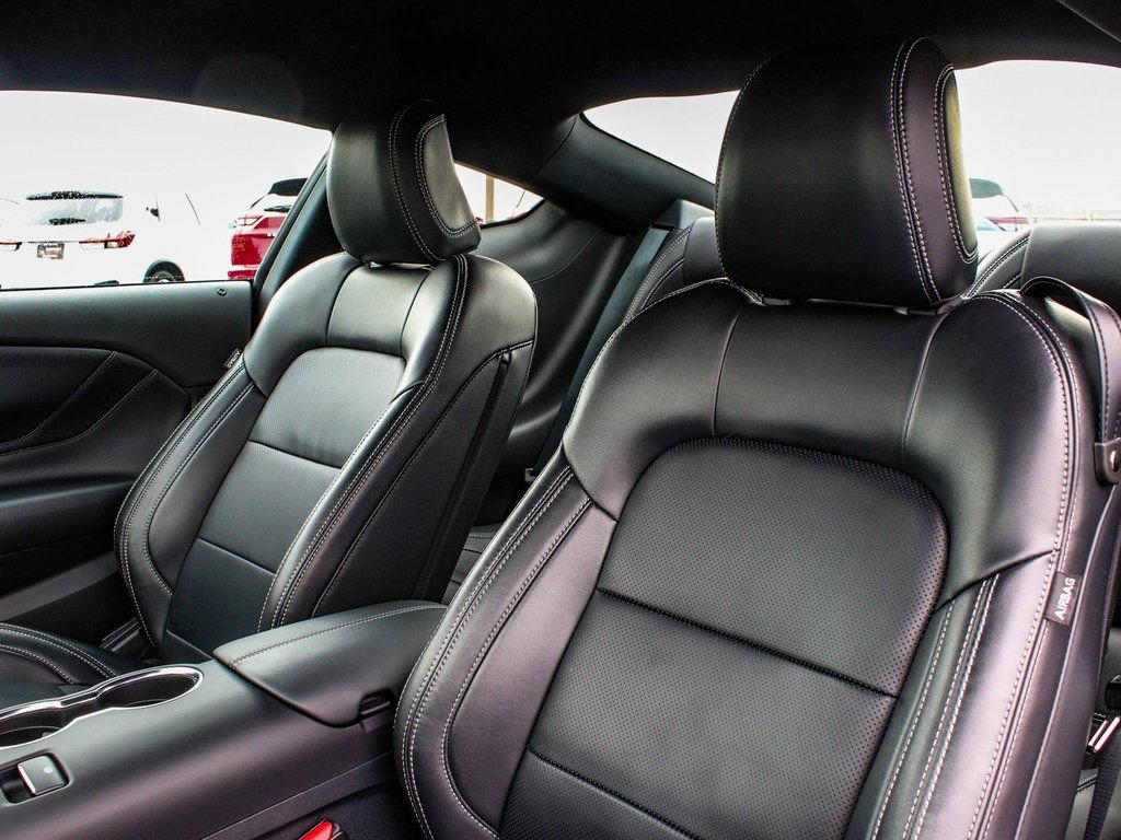 Used 2025 Ford Mustang Premium image 29