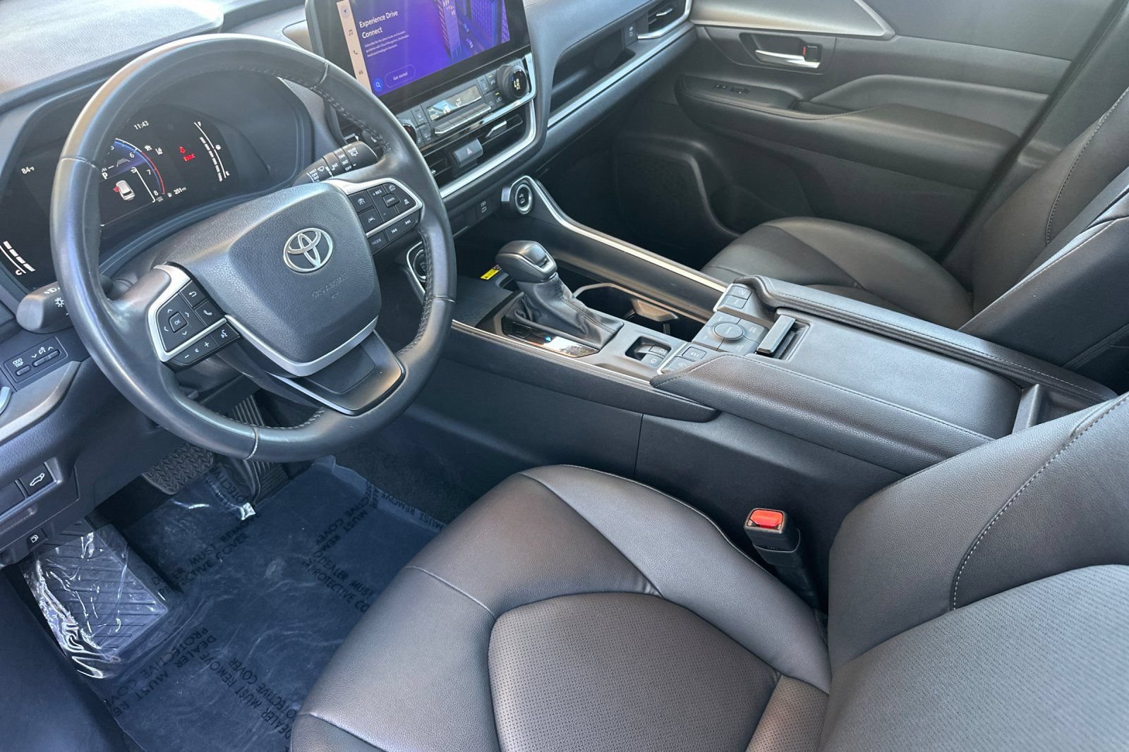 Certified 2025 Toyota Grand Highlander AWD image 12