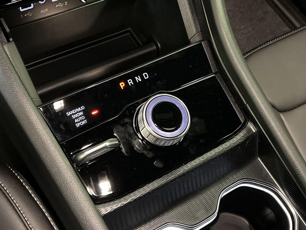 New 2025 Jeep Grand Cherokee Limited w/ Black Appearance Package image 26