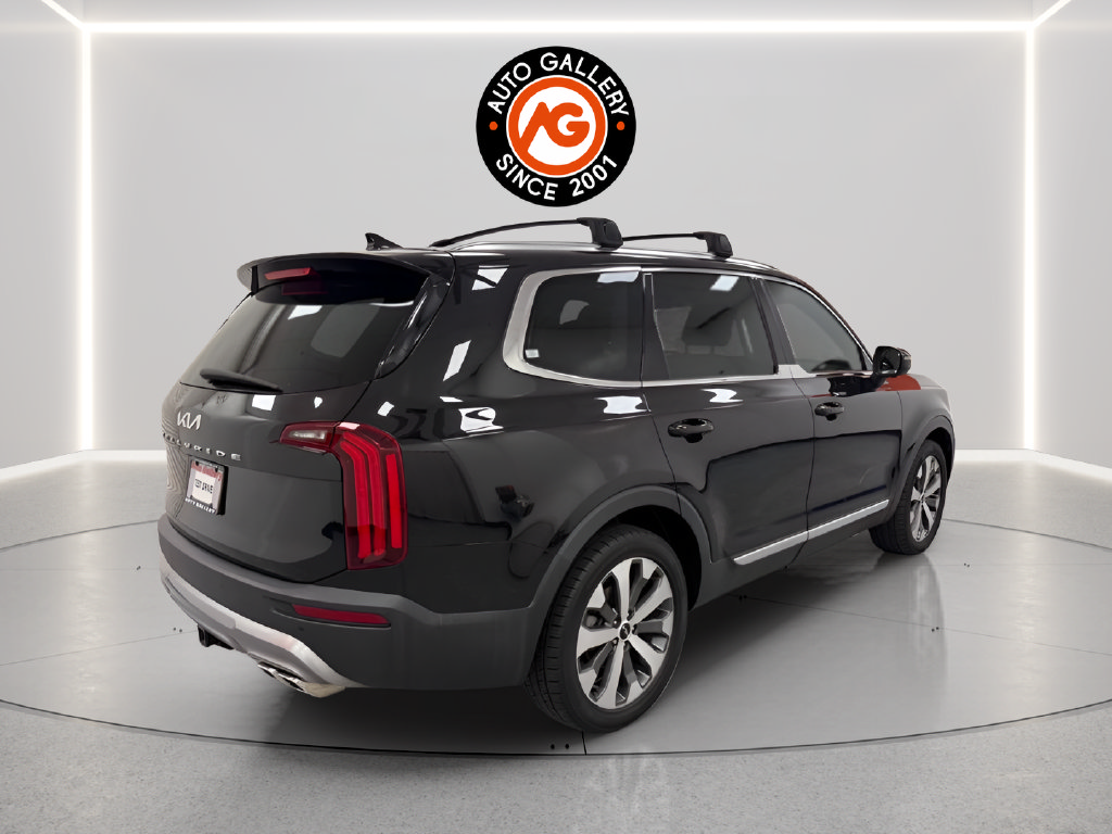 Used 2022 Kia Telluride EX w/ EX Premium Package FWD image 3