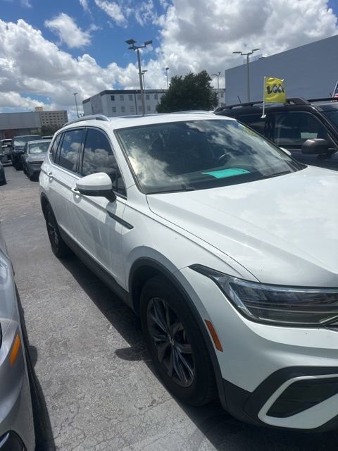 Used 2022 Volkswagen Tiguan SE FWD image 5