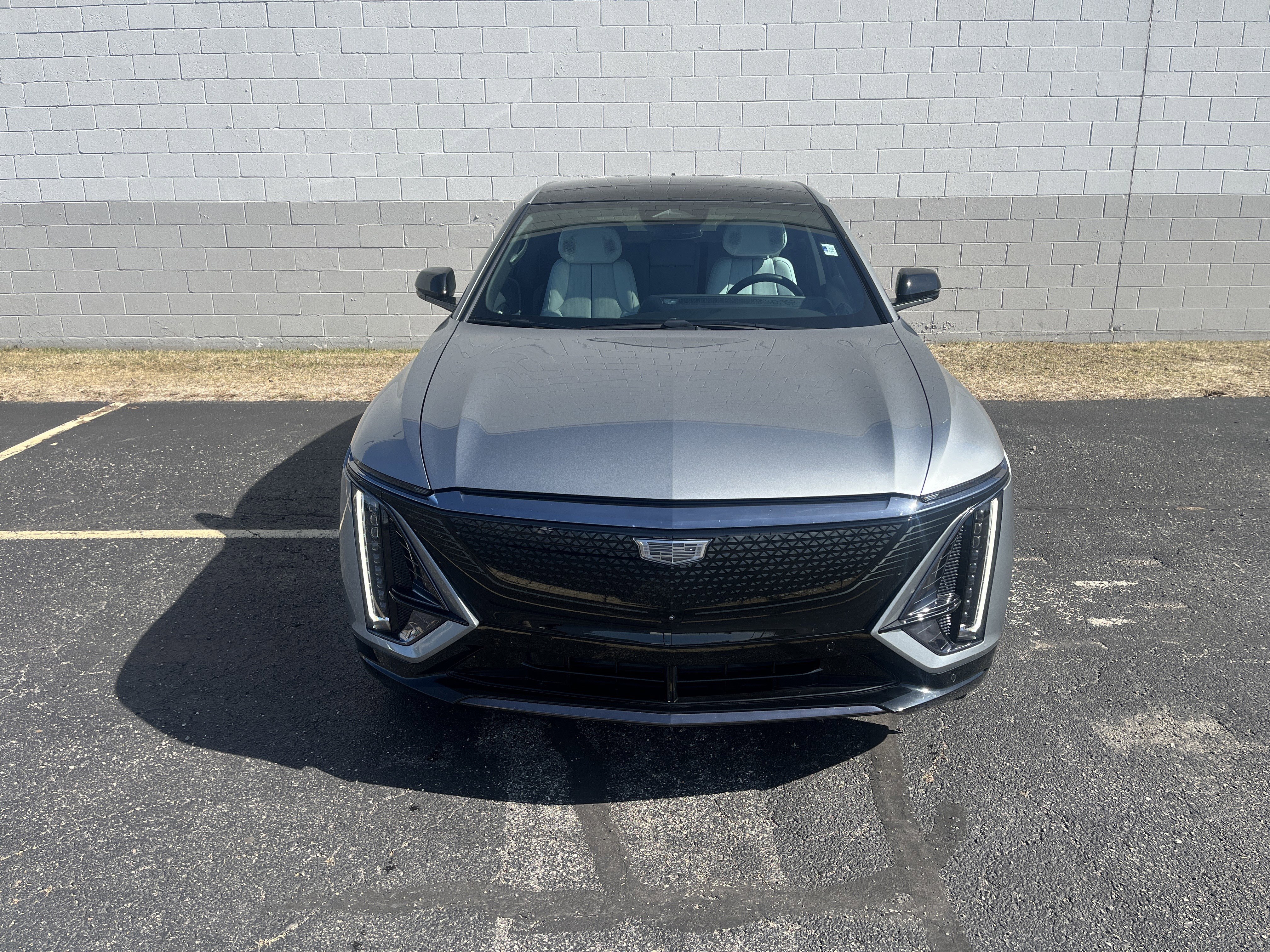 Used 2024 Cadillac Lyriq Sport image 2