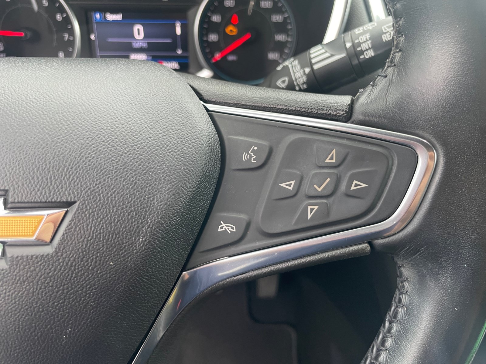 Certified 2019 Chevrolet Equinox LT AWD/4WD image 12