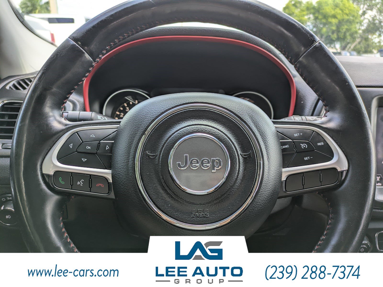 Used 2017 Jeep Compass Trailhawk w/ Leather Interior Group AWD/4WD image 23