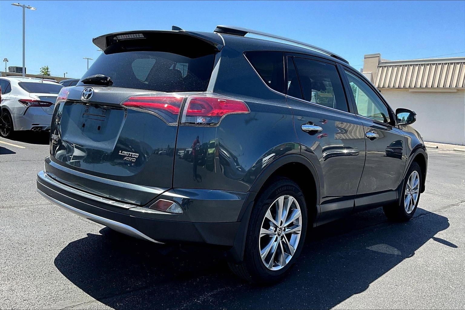 Used 2018 Toyota RAV4 Limited w/ All Weather Liner Package AWD/4WD image 6