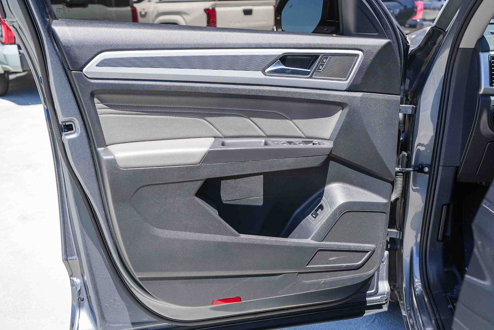 Certified 2023 Volkswagen Atlas SEL R-Line AWD/4WD image 23