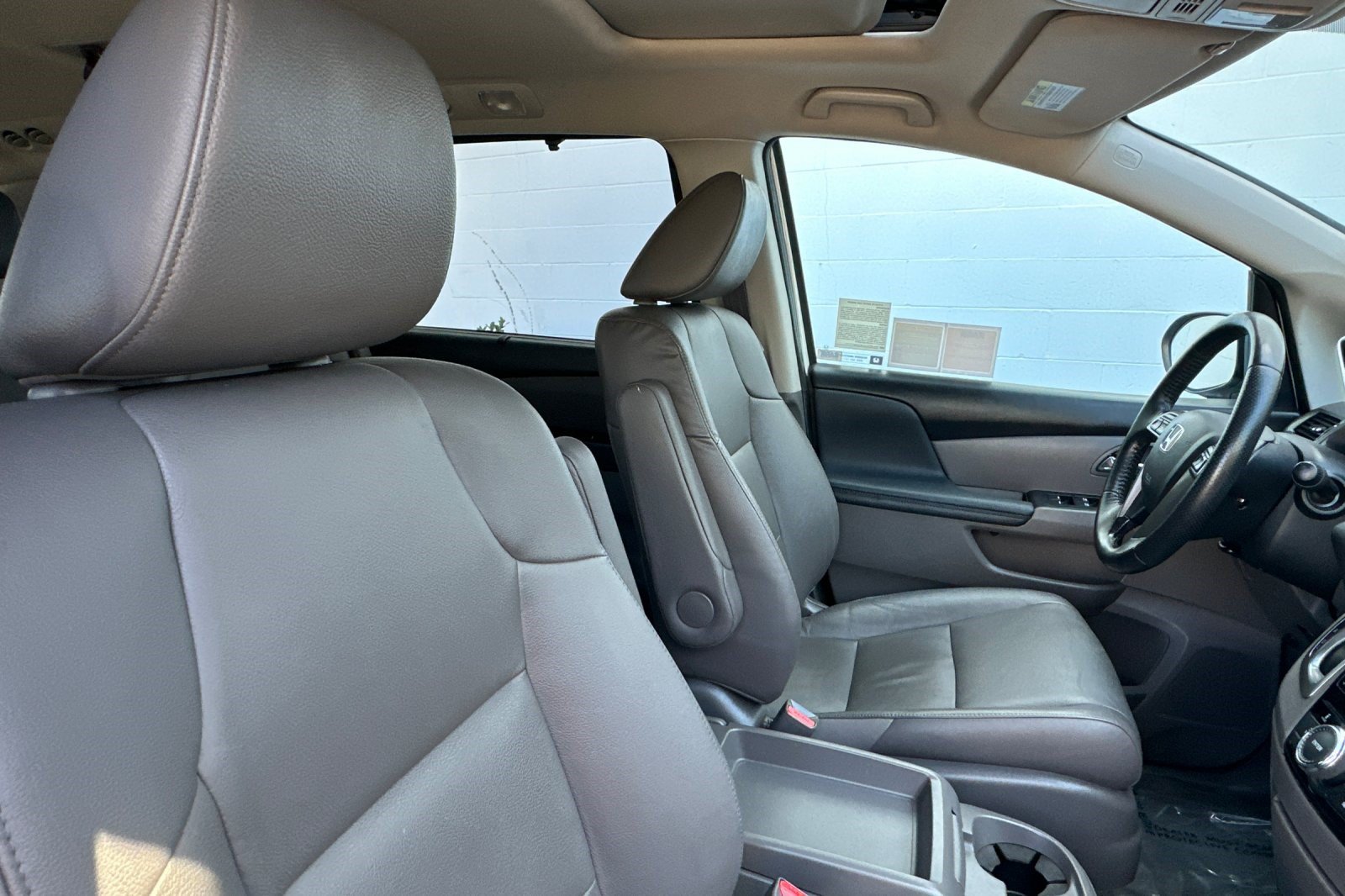 Used 2017 Honda Odyssey EX-L image 27