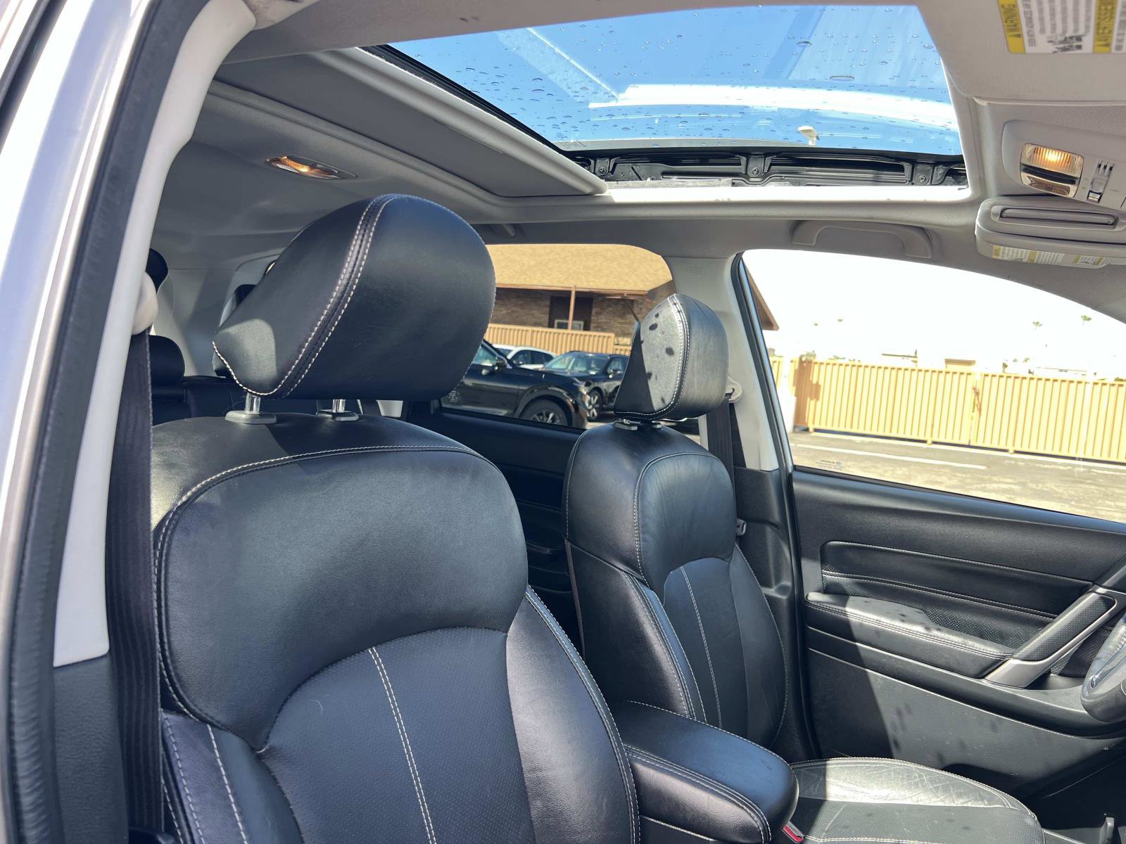 Used 2017 Subaru Forester 2.5i Touring AWD/4WD image 32