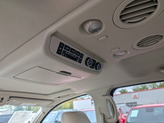 Used 2010 INFINITI QX56 4WD image 17