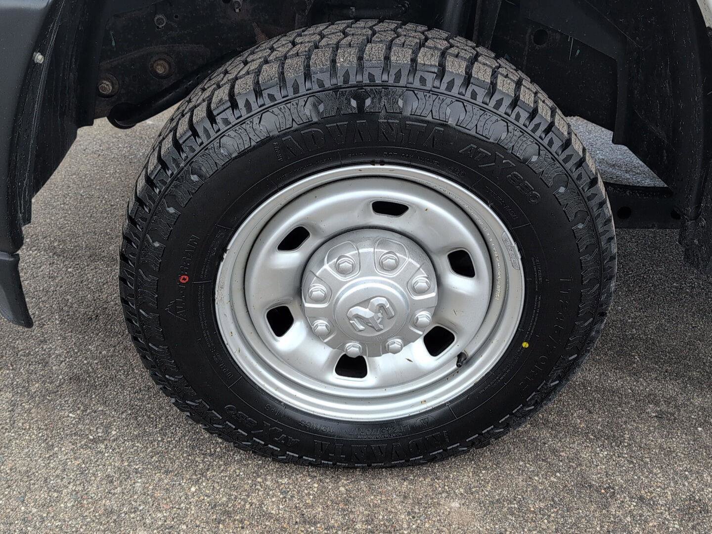 Used 2022 RAM 2500 Tradesman w/ Bed Utility Group image 12