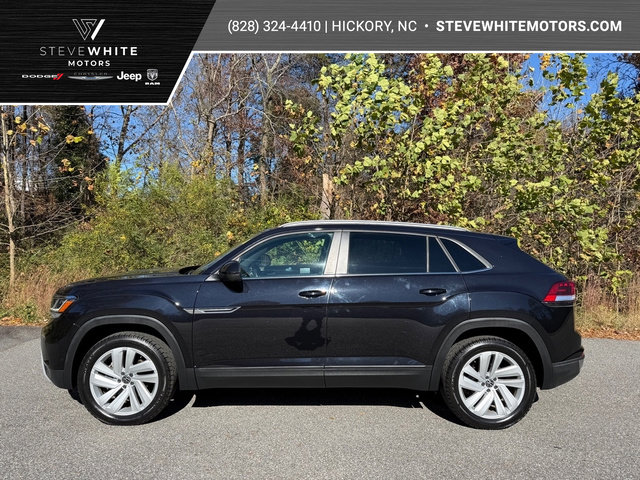 Used 2022 Volkswagen Atlas Cross Sport SE w/ Panoramic Sunroof Package