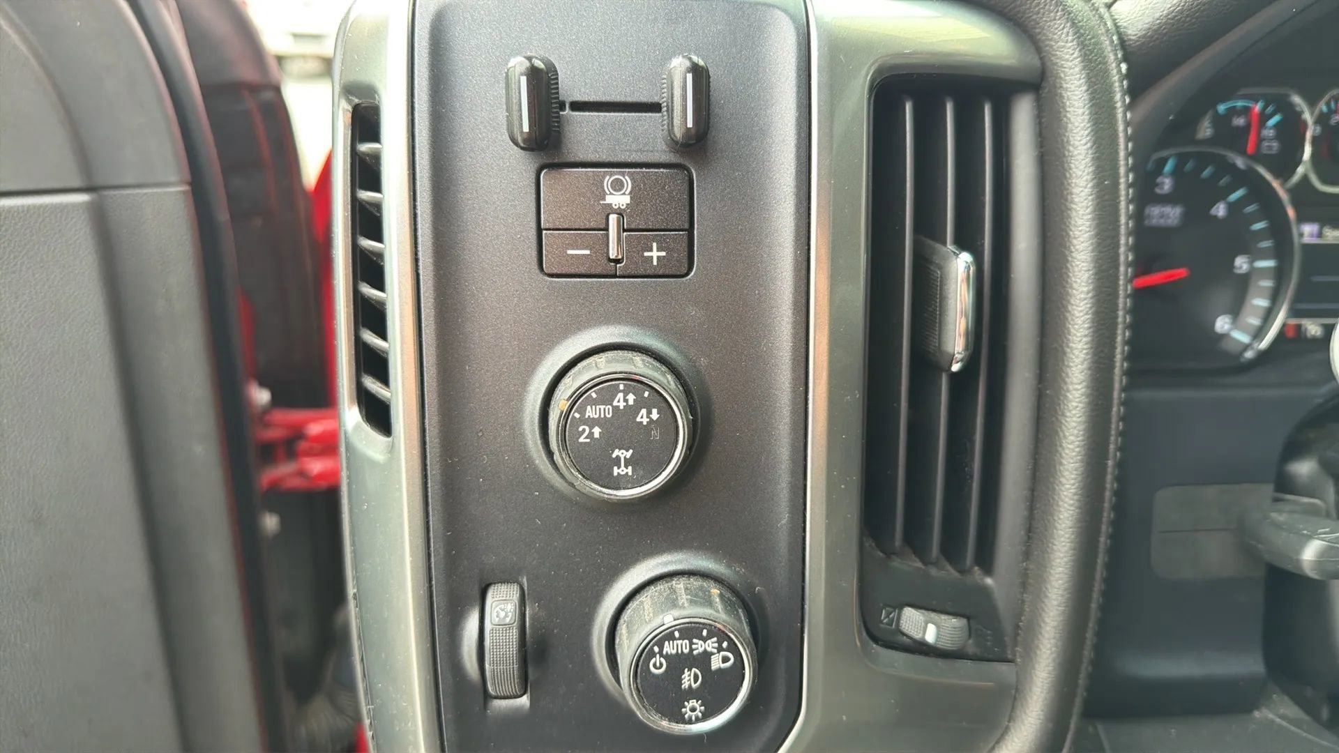 Used 2014 Chevrolet Silverado 1500 LTZ w/ LTZ Plus Package image 20