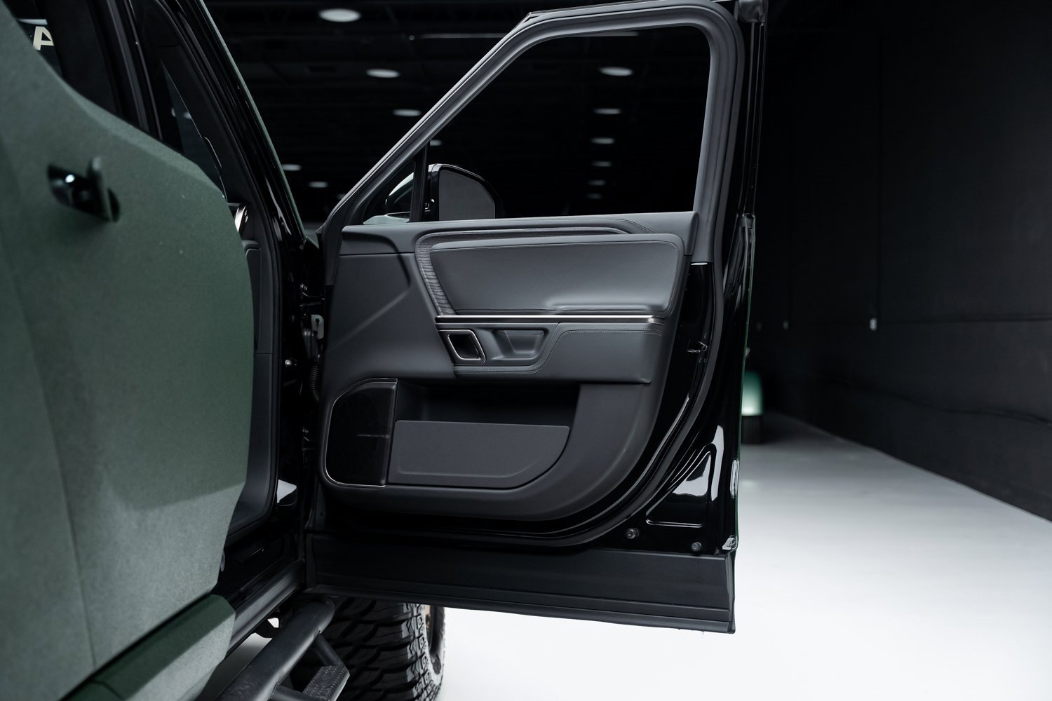 Used 2022 Rivian R1T Adventure image 53